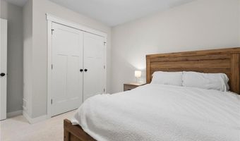 15563 Duck Trail Ln, Apple Valley, MN 55124