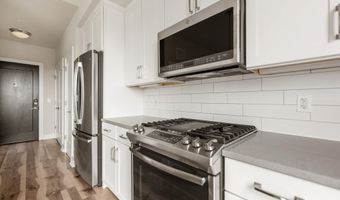 1800 MOUNT VERNON Ave 401, Alexandria, VA 22301
