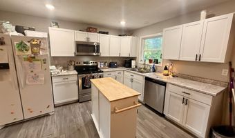 1313 E Benton Ave, Ava, MO 65608