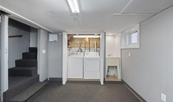 30 Alabama Ave, Warwick, RI 02888