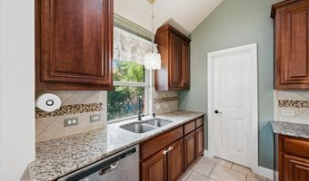 102 Briarstone Dr, Alvarado, TX 76009