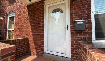 609 S HENRY St, Alexandria, VA 22314