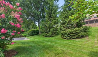 1351 Rusticview Dr, Ballwin, MO 63011
