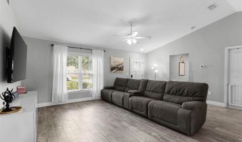 122 Seville Rd, Auburndale, FL 33823