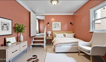 125 Eighth St, Belford, NJ 07718