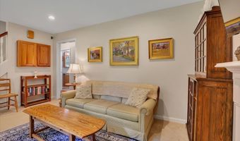 19 Oak Leaf Cir, Coventry, CT 06238