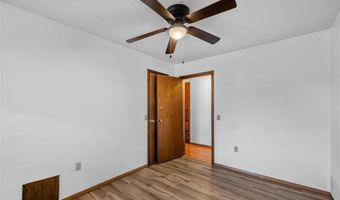 322 S Hilltop Rd, Apache, OK 73006