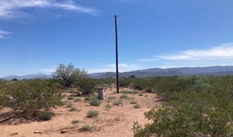 35 Canary Ln, Alamogordo, NM 88310