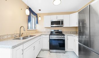 4634 W 131st St 2S, Alsip, IL 60803