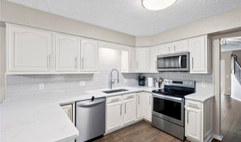 133 Ambleside Way, Amherst, OH 44001