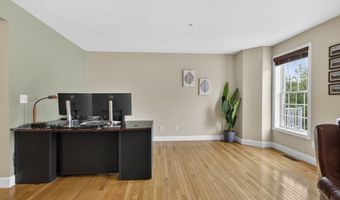 15 Shaker Heights Ln, Chester, NH 03036