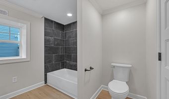 263 NE Oak Hill St, Abingdon, VA 24210