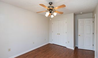225 Waterford Ct, Avon, IN 46123