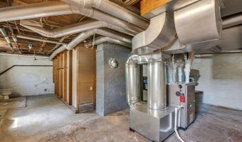 31 Wiley St, Bangor, ME 04401