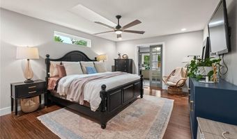 1002 NW 9th St, Bentonville, AR 72712