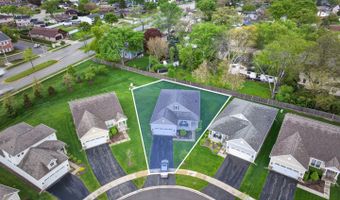 777 W Fairway Dr, Addison, IL 60101