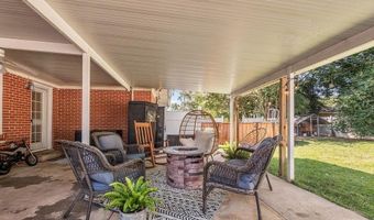702 Presley St S, Atmore, AL 36502