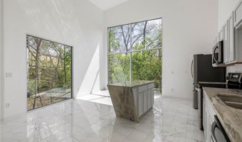 508 J St, Bentonville, AR 72712