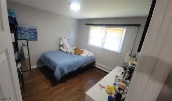692 Mill St, Belleville, NJ 07109