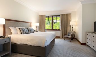 100 Bachelor Rdg 3214, Avon, CO 81620