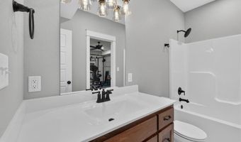 803 NE Lakota Dr, Adrian, MO 64720