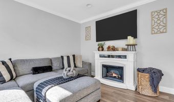 23 Pelican Dr, Bayville, NJ 08721