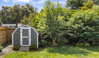 559 CABOT Dr, Hockessin, DE 19707