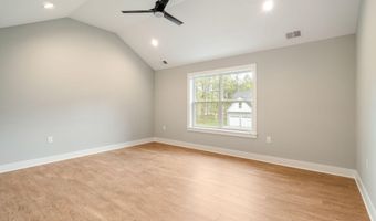 450 Fremont Ave, Bayville, NJ 08721