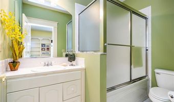 15 Justin Rd, East Greenwich, RI 02818