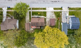 1215 Navarino St, Algoma, WI 54201