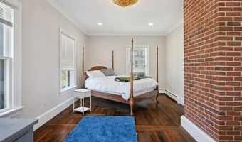 75 W Broadway, Bangor, ME 04401