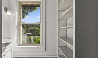 18 Cobb Rd, Belfast, ME 04915