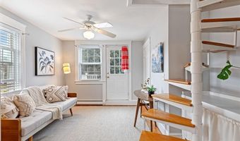34 Burnett St, Johnston, RI 02919