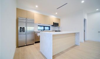 616 N Mariposa Ave, Los Angeles, CA 90004