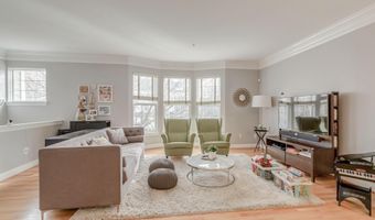 5112 KNAPP Pl, Alexandria, VA 22304