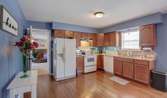 10228 BAYSIDE Dr, Dover, DE 19901