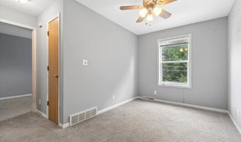 26590 W Catalpa Rd, Antioch, IL 60002