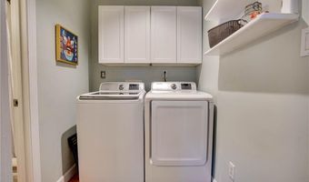 45 Burnside Ave, Newport, RI 02840