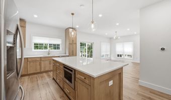20384 MIDDLEBURY St, Ashburn, VA 20147
