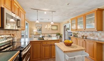 13 Groton Shirley Rd, Ayer, MA 01432