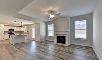 646 Rodeo Dr, Auburn, GA 30011
