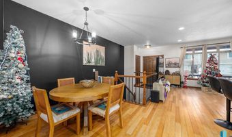 305 S Spring Pl, Brandon, SD 57005