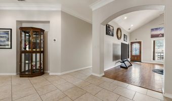 10863 La Vernia, Adkins, TX 78101