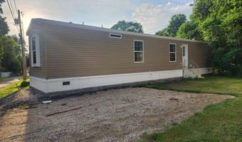 41 Audrey Ln, Bennington, VT 05201