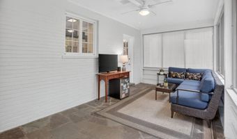 5973 SEARL Ter, Bethesda, MD 20816