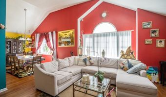 138 S Salem St, Andover, NJ 07801