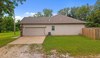 806 E Grant St, Ash Grove, MO 65604