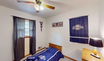 211 N 5TH Ave, Abbotsford, WI 54405