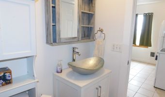 465 W MARINE Dr, Astoria, OR 97103