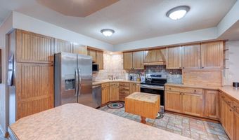 30049 Sunnyside Ct, Arkansas City, KS 67005